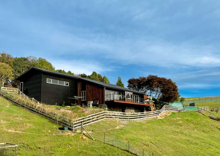 98 Totara View Road Wakefield_1