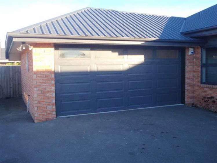8 Woodham Courts Linwood_11