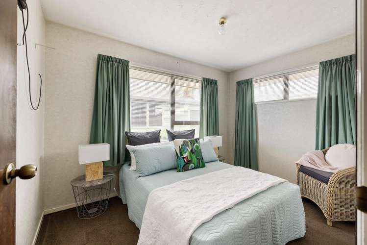 2/2 Burnridge Place Belfast_8