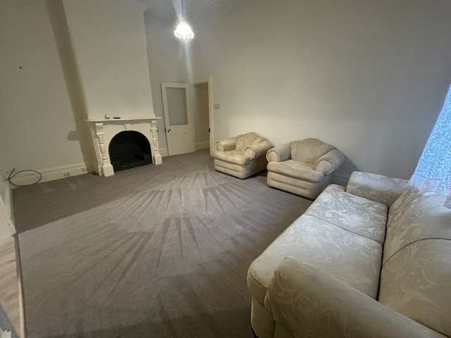 11 Dalley Street Junee_1