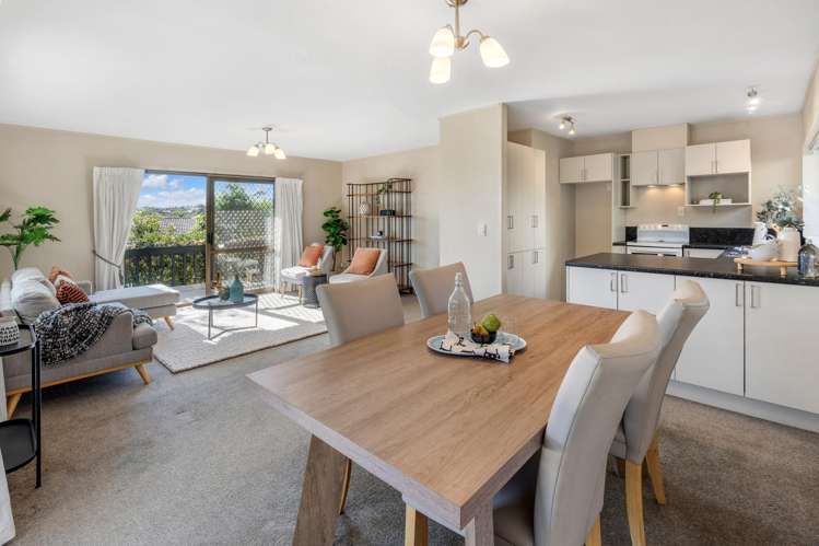 2/5 Askew Place Farm Cove_2