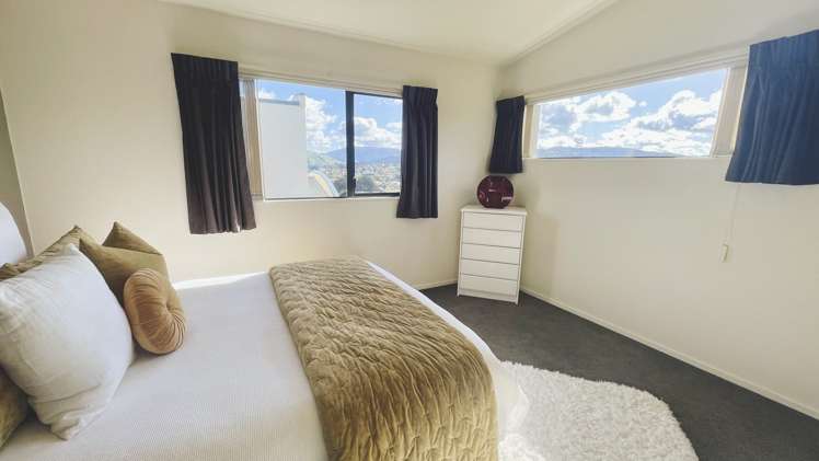 28b James Cook Drive Whitby_17