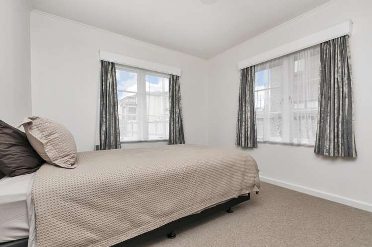 126 Hutchinson Avenue New Lynn_11