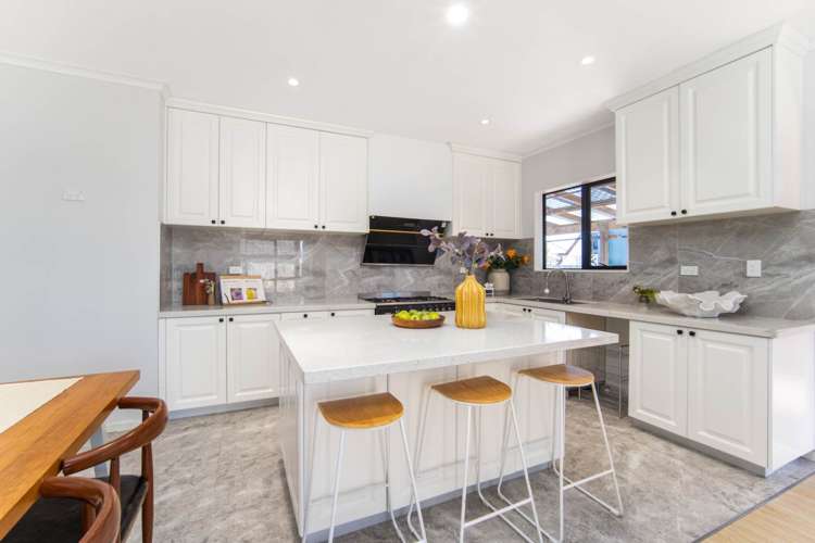 45A Bradbury Road Botany Downs_6