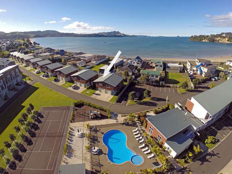 2/18 Eyre Street Whitianga_0