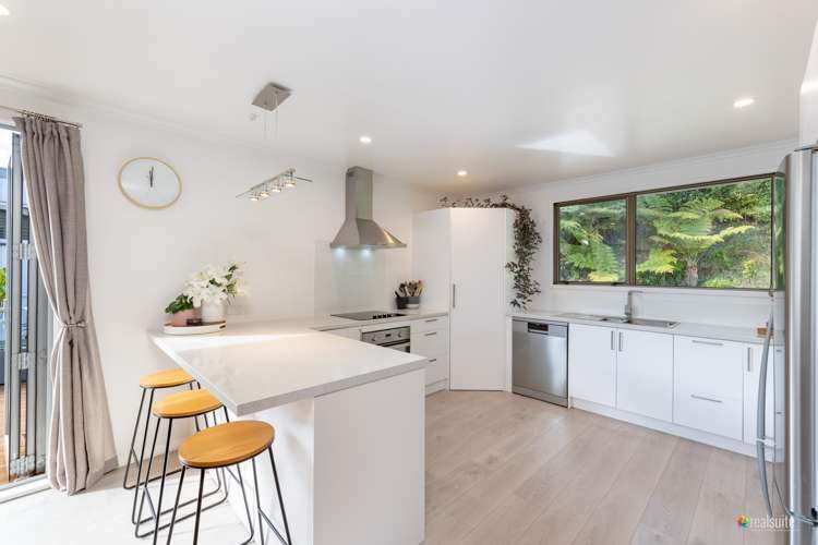 8 Chichester Drive Pinehaven_8