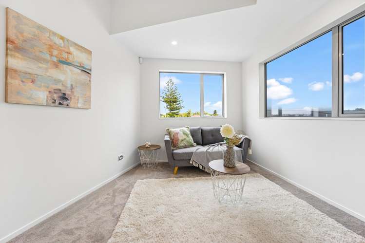 15b Edgerton Road Te Atatu Peninsula_21
