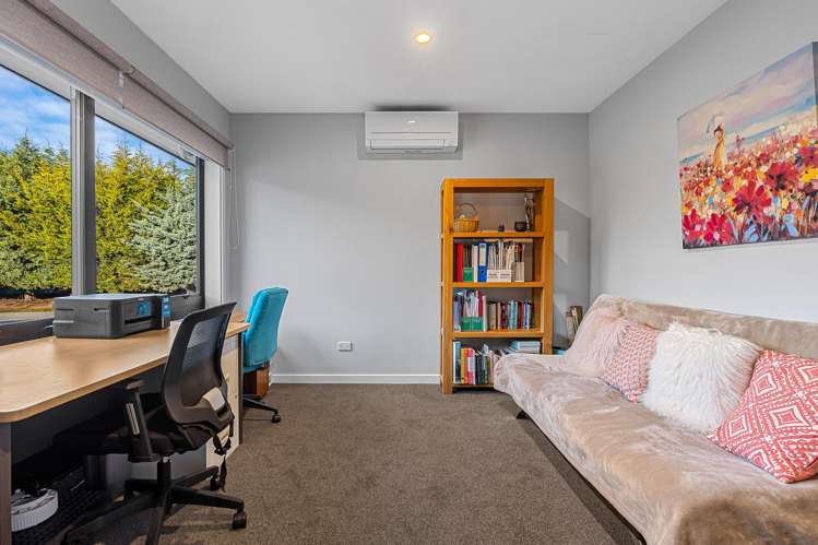 6 Cedar Place Amberley_17