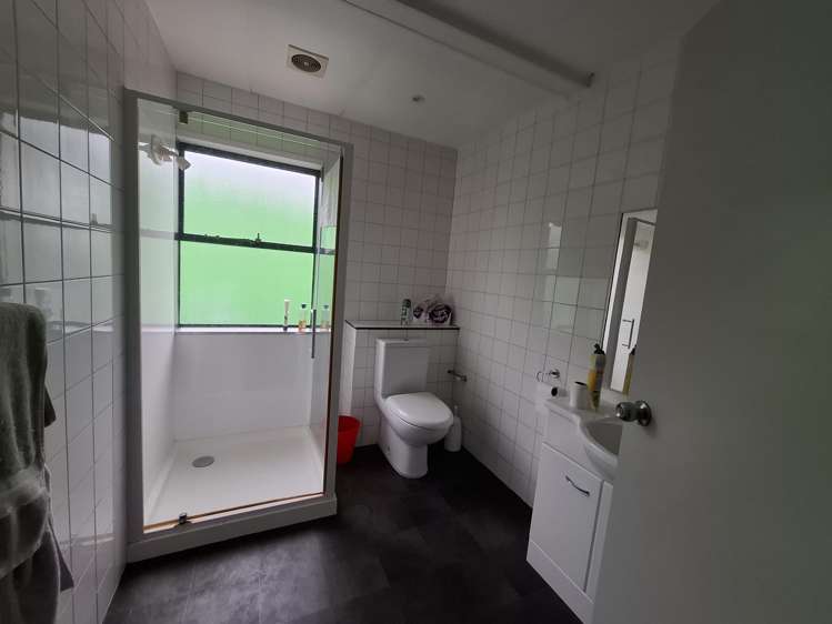 1/251 Lincoln Road Henderson_7