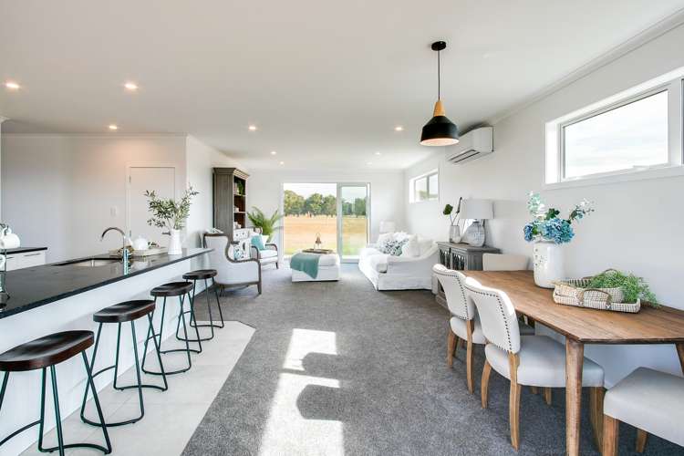 82 Hunter Drive Awatoto_3