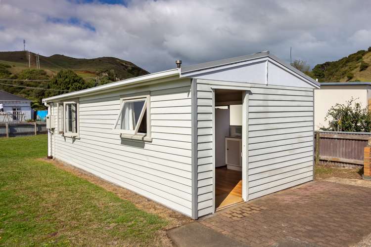 5 Gribbin Street Awakino_6