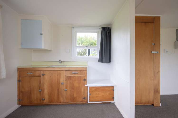 33 Main Road Harihari_19