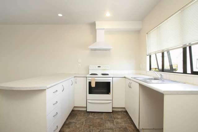 5/12 Ambrico Place New Lynn_2