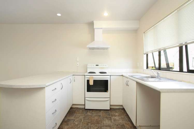 5/12 Ambrico Place New Lynn_2