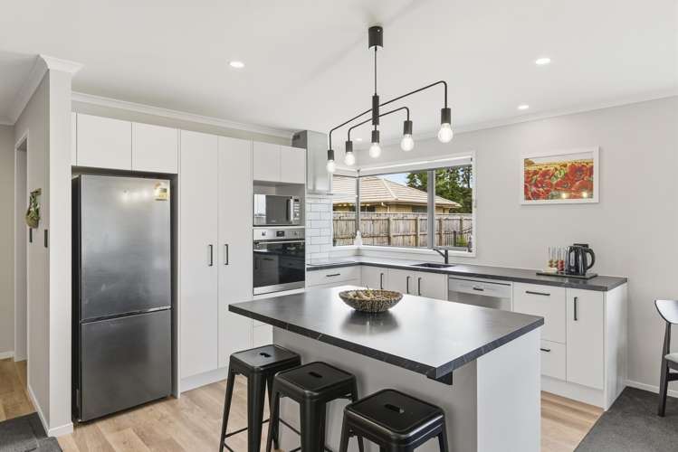 4 Hawera Avenue Levin_1