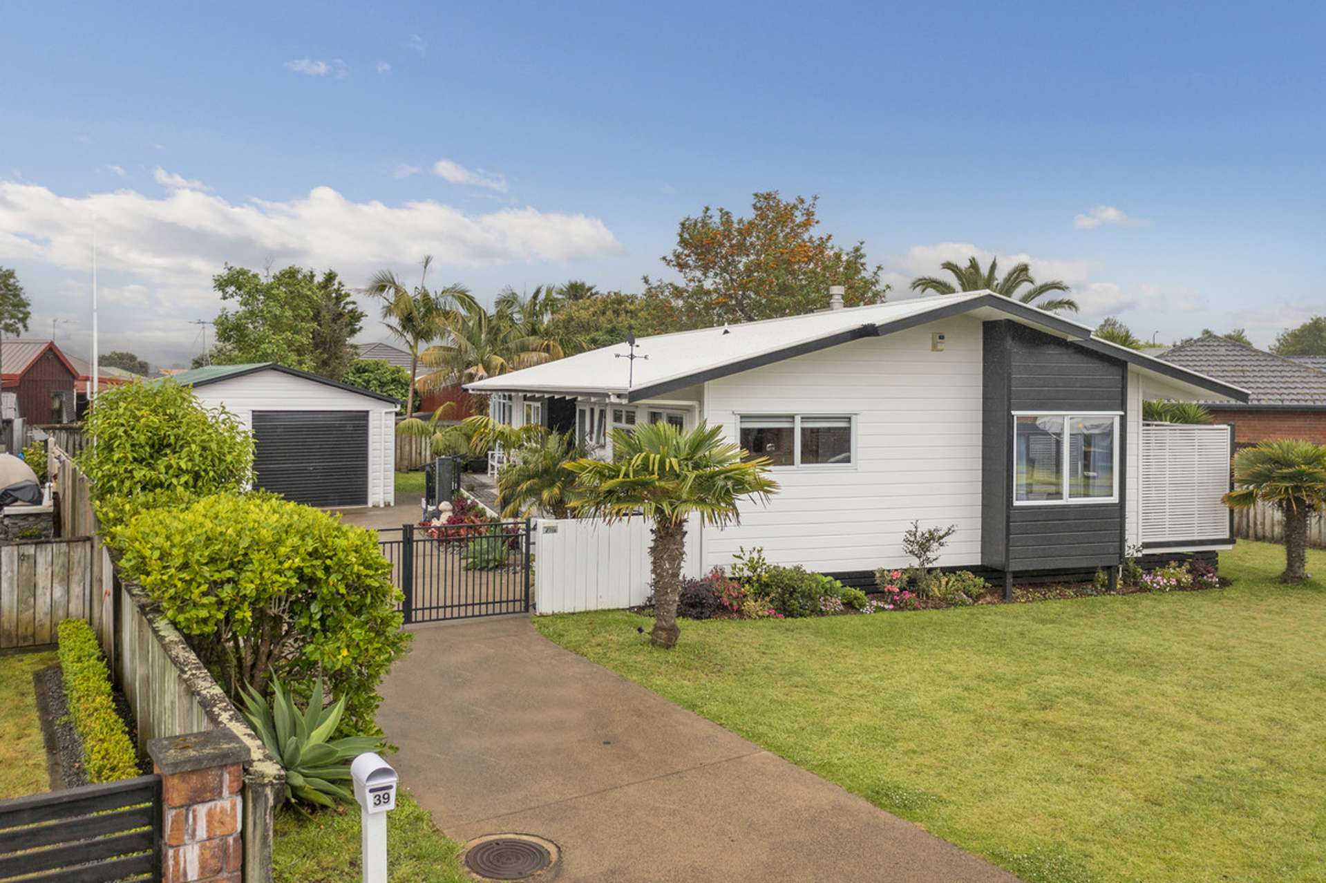 39 Cholmondeley Crescent Whitianga_0