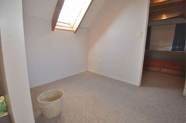 1b Stephens Place Hairini_15