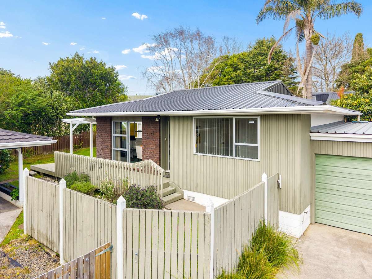 2/4 Aylmer Court_0