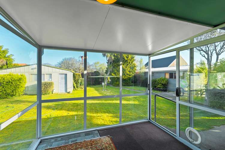 28 Sylvia Street Parklands_18