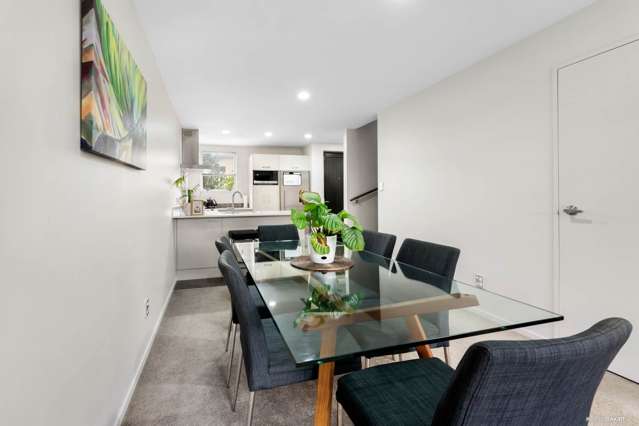 8/1 Gracechurch Drive Flat Bush_4