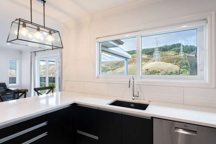 100 Melksham Drive Churton Park_9