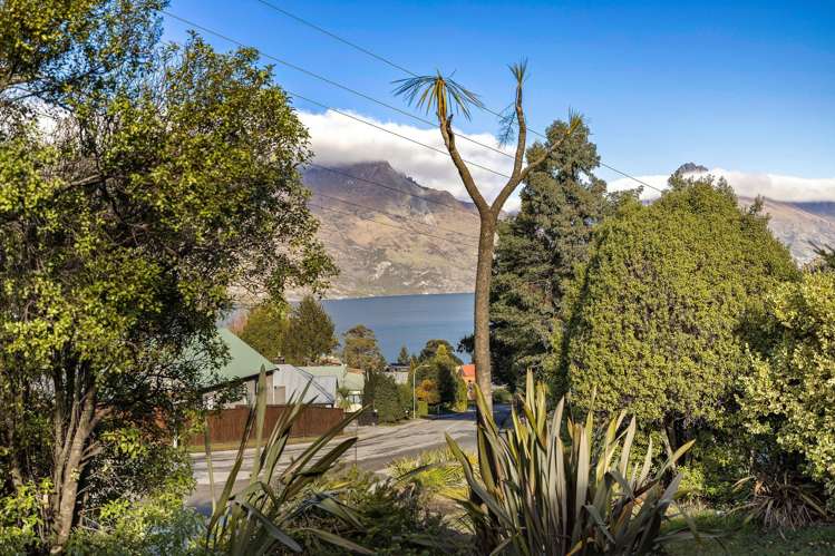 31 Watts Road Fernhill/Sunshine Bay_1