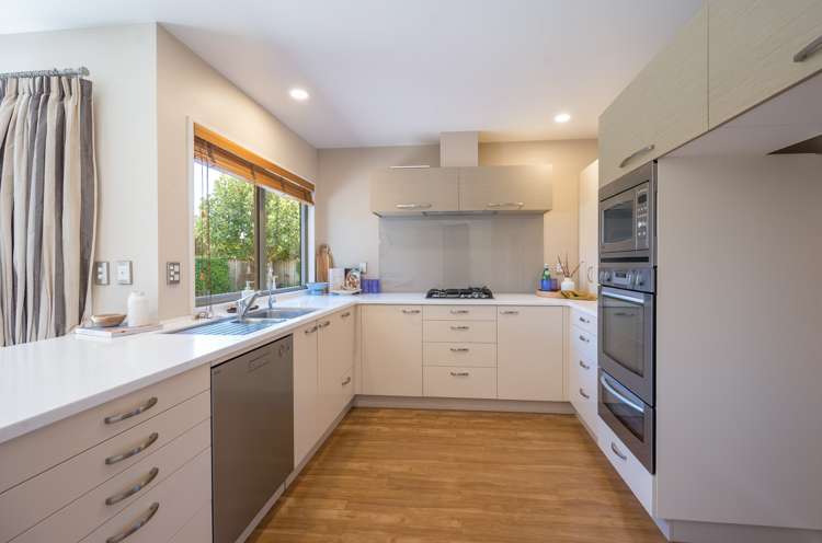 13 Templemore Drive Richmond_16