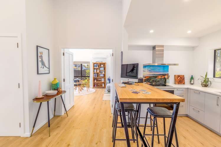 128 Rocking Horse Road Southshore_5