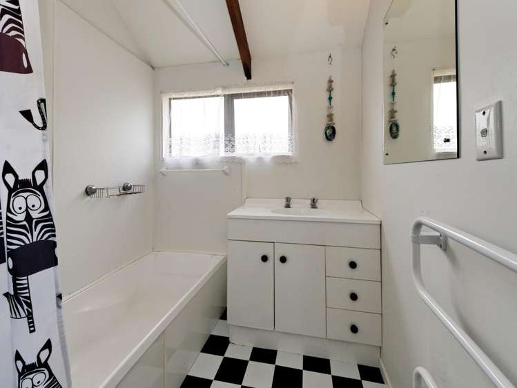 50a Titoki Street Te Atatu Peninsula_13