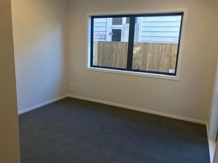 2/8 Coates Street Hamilton East_7