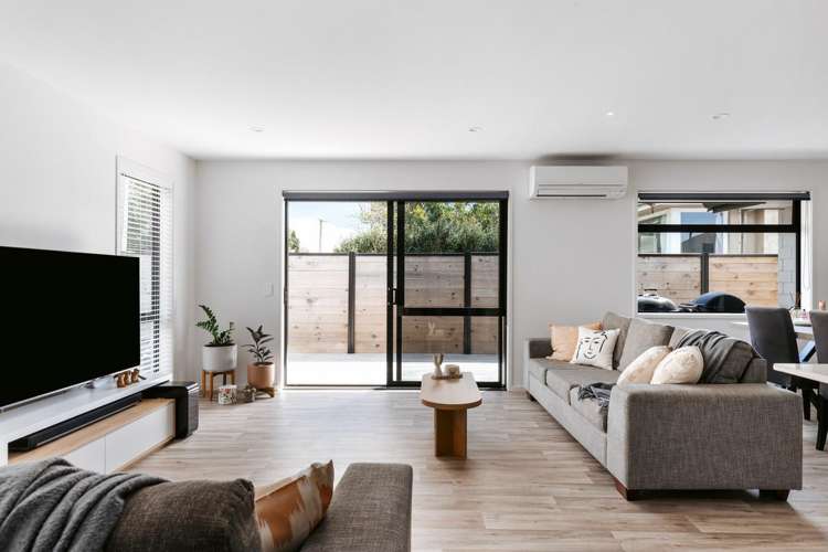 57 Harrier Street Parkvale_3