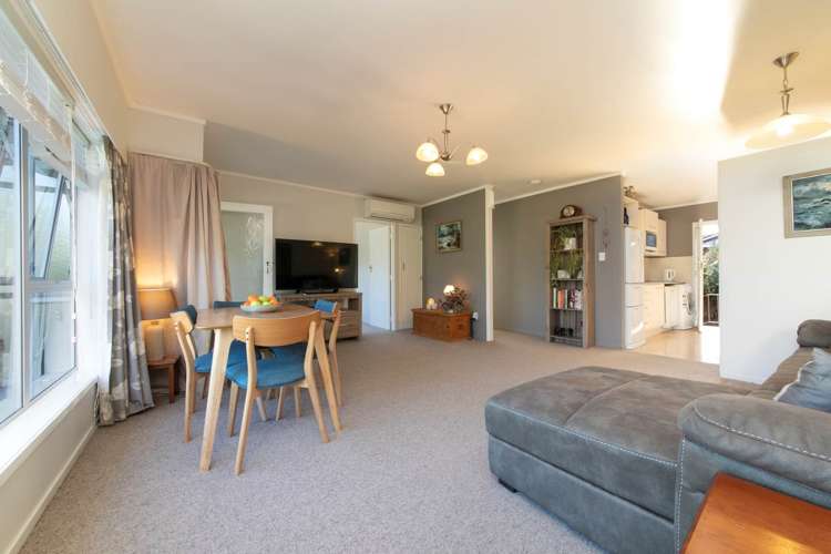 1/5 Havelle Avenue Titirangi_5