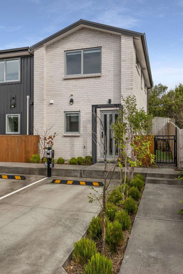 4/24 Kelwyn Road Kelston_8