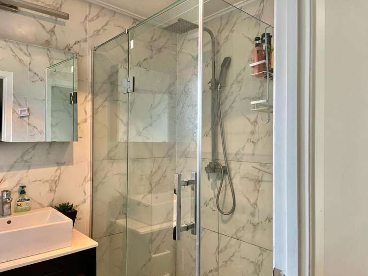 1 Christina Ave Te Atatu South_11