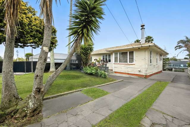 73 Commissariat Road Mount Wellington_1