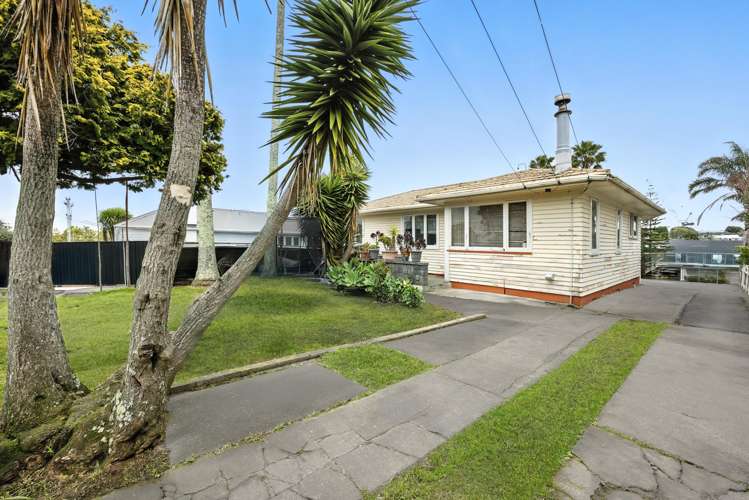73 Commissariat Road Mount Wellington_1