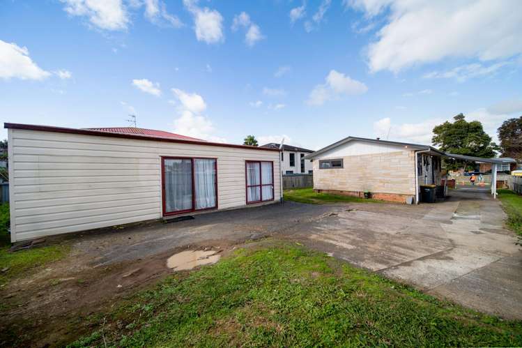 14 Ashley Avenue Mangere East_17