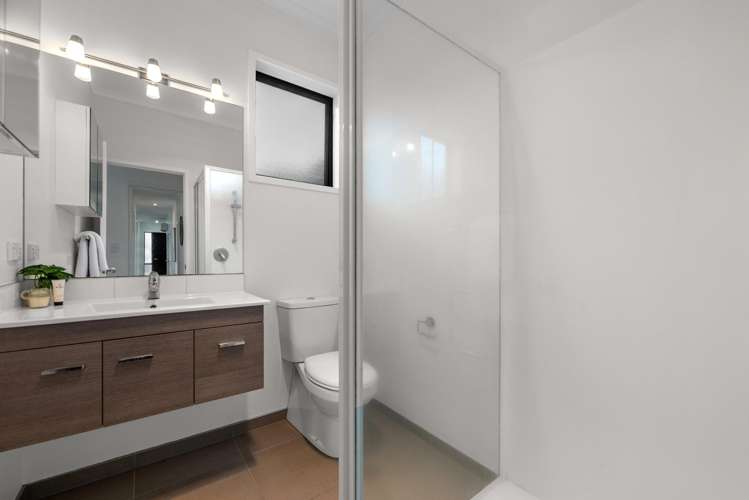 82 Landing Drive Pyes Pa_17