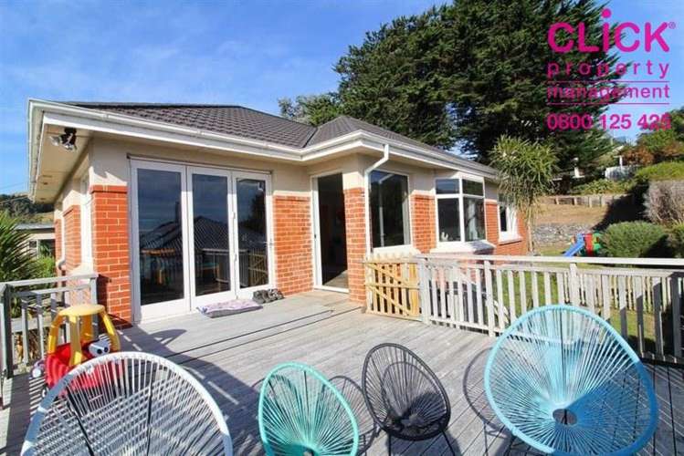 18 Castlewood Road Company Bay_10