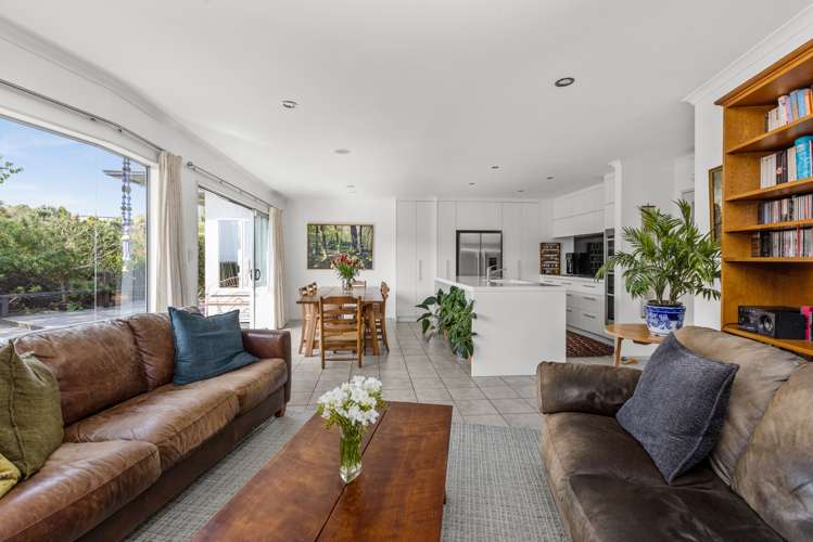 46 Hikanui Drive Havelock North_4