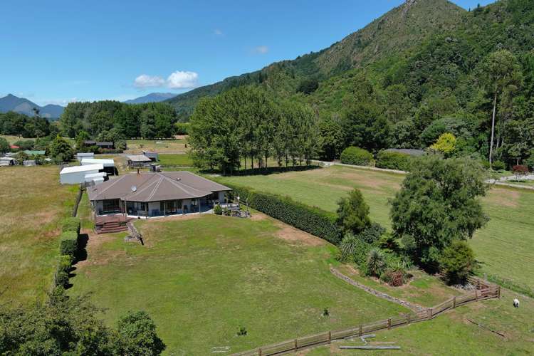 11 Hotham Street Murchison_14