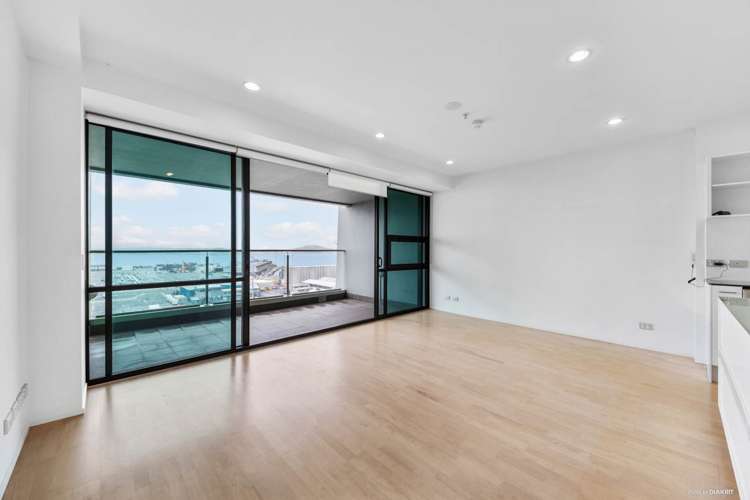 1207/18 Beach Road Auckland Central_4