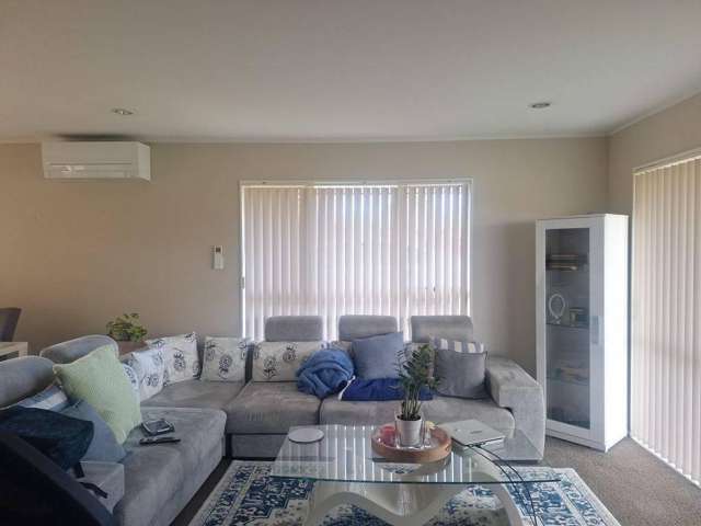 1 Mika Court 10673_1