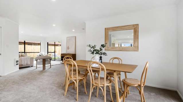 8 Ballybay Road East Tamaki_3