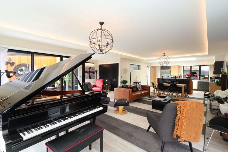 411 North Road Waikiwi_11