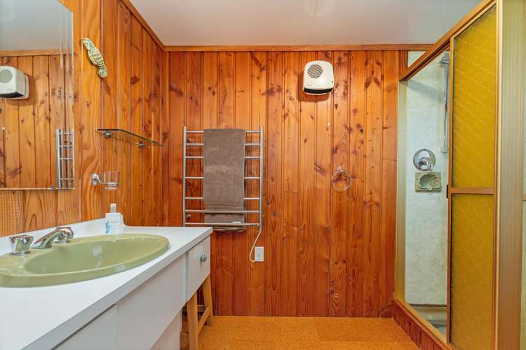 21 Leah Road Wharekaho_26