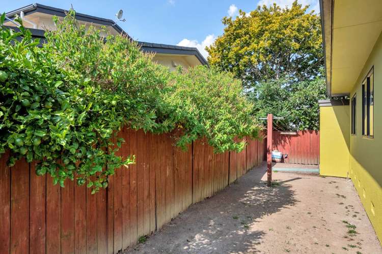 21 Clover Drive Henderson_14