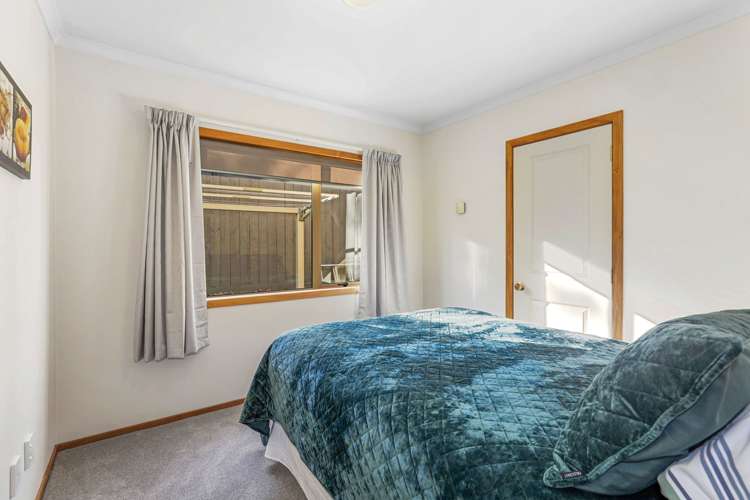 2/31 Kurupae Road Hilltop_17