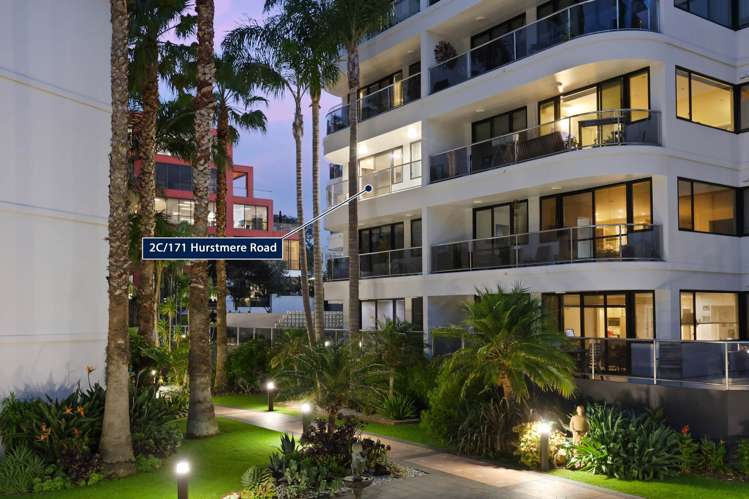 2C/171 Hurstmere Road Takapuna_49