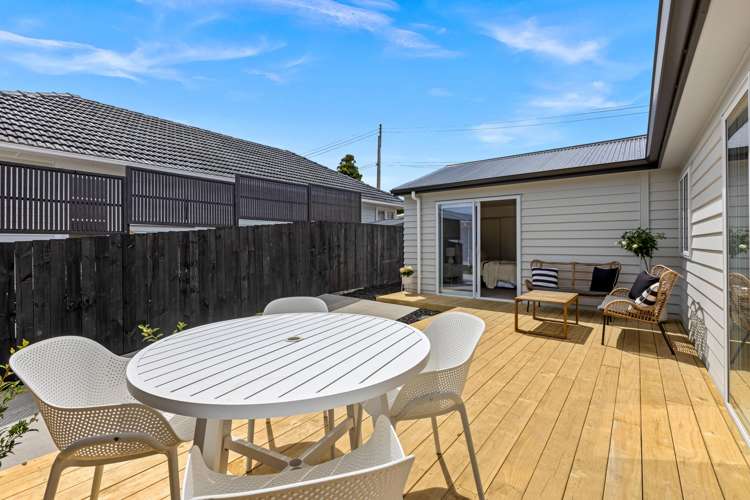 15a Hamurana Place Te Atatu Peninsula_21